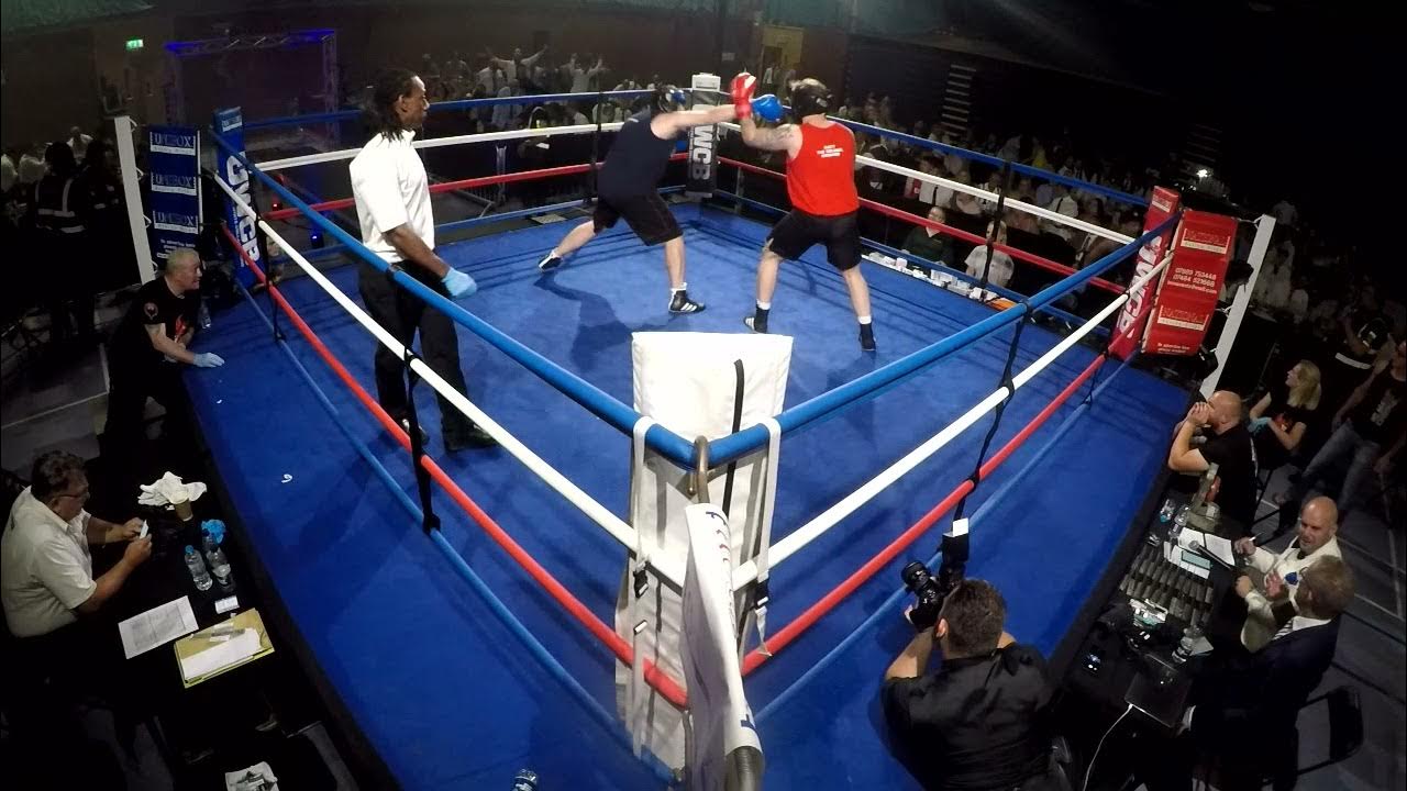 UWCB | Portsmouth | Matt Goddard Vs Chappers - YouTube