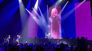 Def Leppard, Pour Some Sugar on Me, live from the Hard Rock Hotel, Hollywood Florida