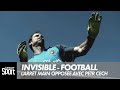 Invisible  football  larrt main oppose avec petr cech