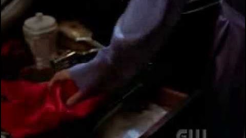 Smallville Tresspass Lana gets scaried !!