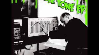 Lukes Anger - Warble Tone Bonusround011