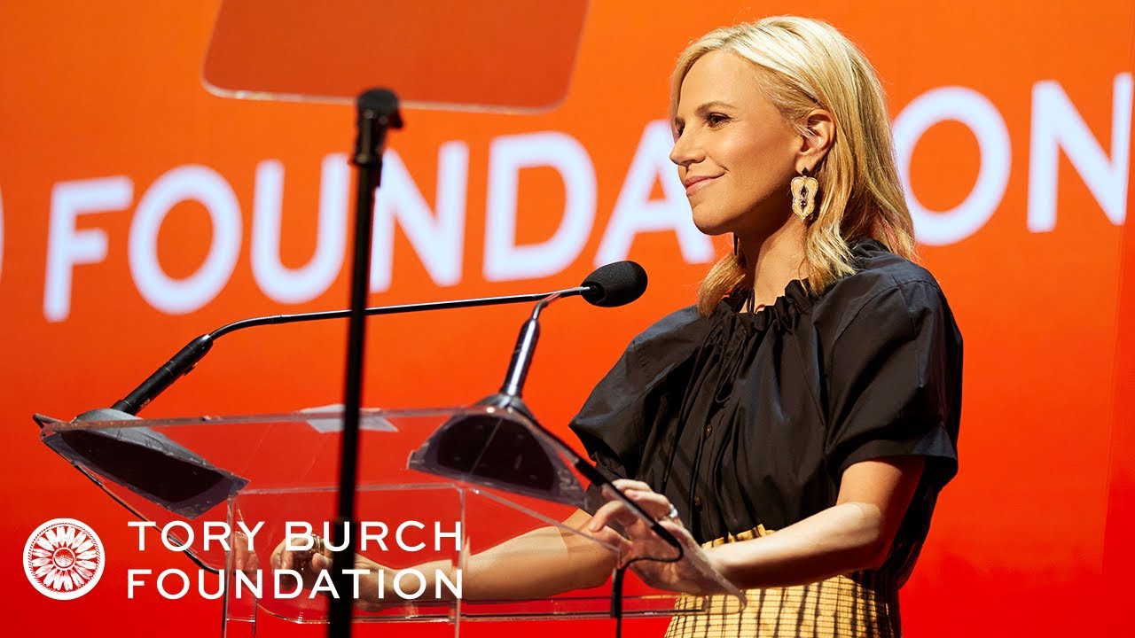 X 上的Tory Burch Foundation：「“My ambition is to raise my children with  integrity.” – @toryburch #EmbraceAmbition.    / X