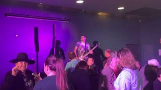 New song from me tommy memphis show at Caboolture Sports Club