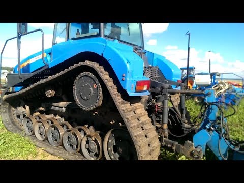 Tractor AGROMASH-Ruslan-plough