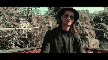 Soolking - Barbe noire  . prod Aribeatz [Clip Officiel]