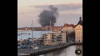 Starke Rauchentwicklung - #brand in #rostock von weiten Teilen der Stadt aus sichtbar
Rostock-Brinckmansdorf – Eine brennende Baracke hat am Freitagabend die Feuerwehr stundenlang in Atem gehalten. Gegen 18.15 Uhr wurde eine massive schwarze Rauchsäule nahe der Vorpommernbrücke gesichtet. Zahlreiche Anrufer alarmierten daraufhin Polizei und Feuerwehr in die Straße „Beim Pingelshof“.
Als die ersten Einsatzkräfte eintrafen, stand eine größere, leerstehende Baracke bereits in Vollbrand. Dank des schnellen Eingreifens mit schwerem Atemschutz konnte ein Übergreifen der Flammen auf benachbarte Gebäude verhindert werden. Gegen 20 Uhr war der Brand unter Kontrolle, die Löscharbeiten zogen sich bis in den späten Abend.
Insgesamt waren 35 Kräfte der Freiwilligen und Berufsfeuerwehr im Einsatz. Die Polizei ermittelt wegen Brandstiftung – in der Nähe des Brandortes wurde ein Kanister entdeckt. Weitere Untersuchungen sollen in den kommenden Tagen folgen.
Rostock, 27. März 2026 – Am frühen Abend ist über dem #Petridamm in #rostock eine dichte, schwarze #Rauchwolke aufgestiegen und hat für erhebliche Aufmerksamkeit in der Bevölkerung gesorgt. Nach ersten Erkenntnissen ist in einem alten Gebäude am Petridamm ein Brand ausgebrochen. Einsatzkräfte der #feuerwehr sind vor Ort und haben umgehend Maßnahmen zur Brandbekämpfung eingeleitet. Zur Ursache des Feuers sowie zum genauen Ausmaß des Schadens liegen derzeit noch keine gesicherten Informationen vor. Die Rauchentwicklung ist aus weiten Teilen des Stadtgebiets sichtbar und hat zahlreiche Anwohnerinnen und Anwohner verunsichert. Vorsorglich wird empfohlen, Fenster und Türen geschlossen zu halten sowie Lüftungsanlagen vorübergehend abzuschalten, um eine mögliche Rauchbelastung in Innenräumen zu vermeiden. Zudem sollte der Bereich weiträumig gemieden werden, damit die Einsatzkräfte ungehindert arbeiten können. Starke Rauchentwicklung - #brand in #rostock von weiten Teilen der Stadt aus sichtbar