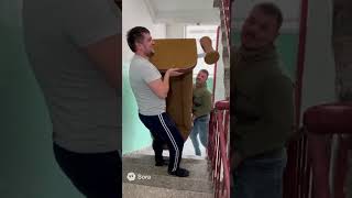 Курйоз на сходах — неочікуваний фінал!