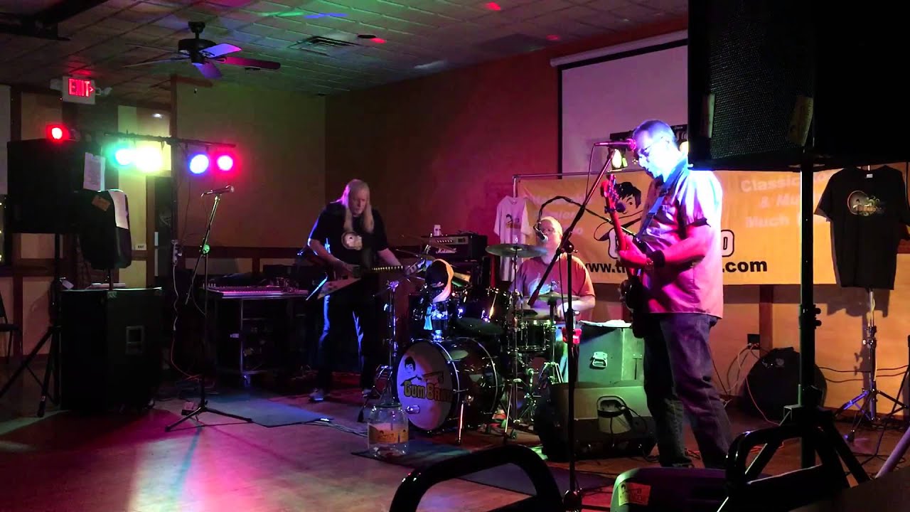 GumBand at The Bronze Hood Rockin' Down the Highway YouTube