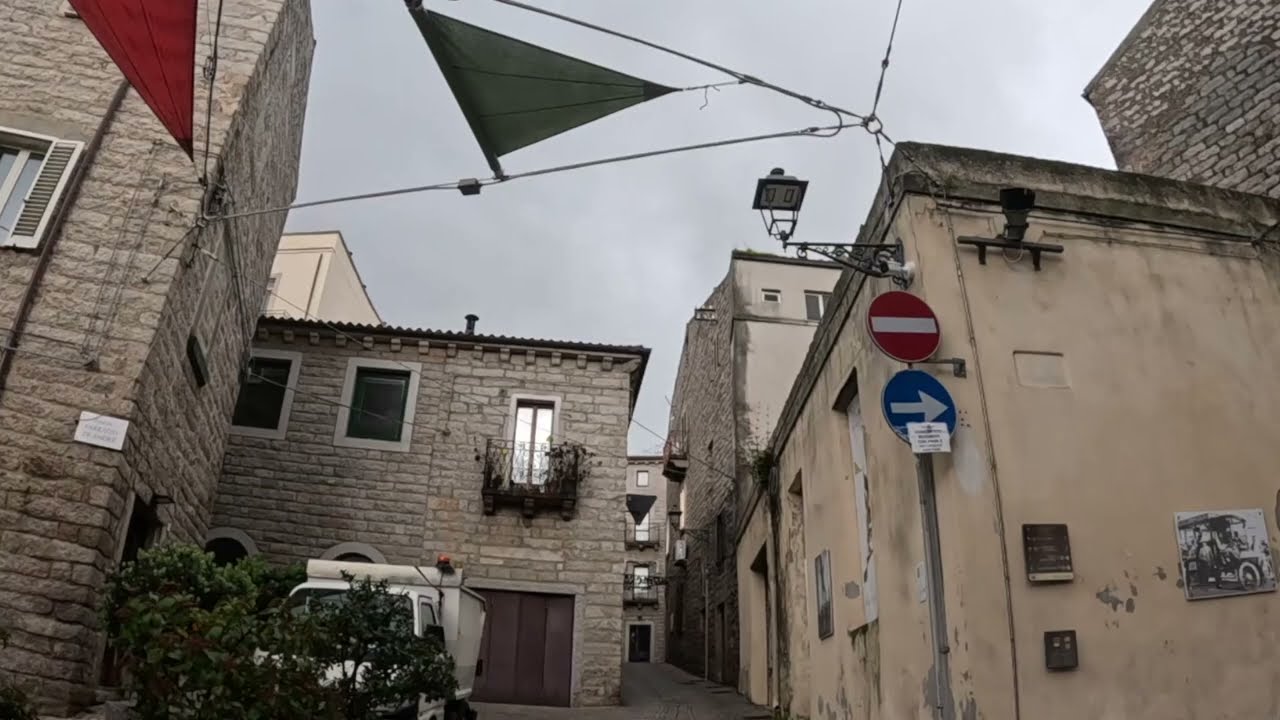 Italie Sardaigne Tempio Pausania Centre ville/ Italy Sardinia Tempio Pausania City center