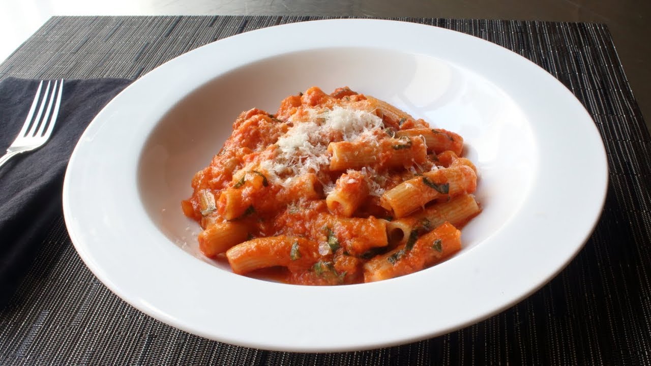 How to make Homemade Rigatoni - Chez Us