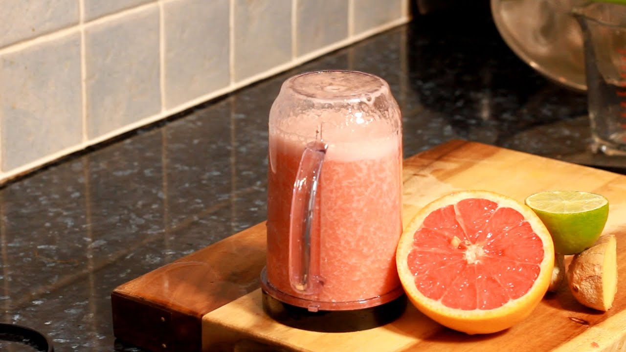 Grapefruit Detoxing Drink and Loss Weight From Chef Ricardo Juice Bar 