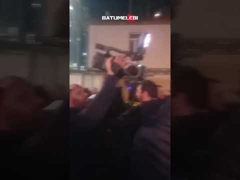 "ჩემი ოჯახის წევრი დააკავეს" - რა უძღოდა წინ მზია ამაღლობელის მეორედ დაკავებას