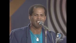 Wilfrido Vargas - Volveré | El Show de las Estrellas
