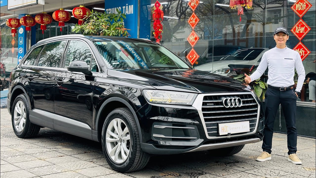 Chào bán Audi Q7 TFSi 2017 / Mẫu SUV full size 7 chỗ hạng sang nhập khẩu với mức giá mềm không tưởng