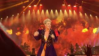 PINK live - Get The Party Started & Try & JL Fire & Perfect & So What - opening & more Hamburg 2019