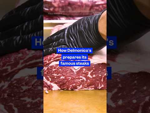 The moments before this iconic NYC #steakhouse opens for service. #delmonicos  #fullservice