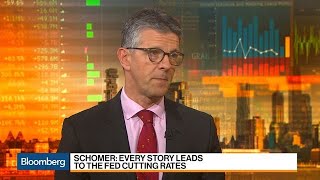 Fed Has Lost Control of Yield Curve and Needs to Cut Rates, Economist Schomer Says