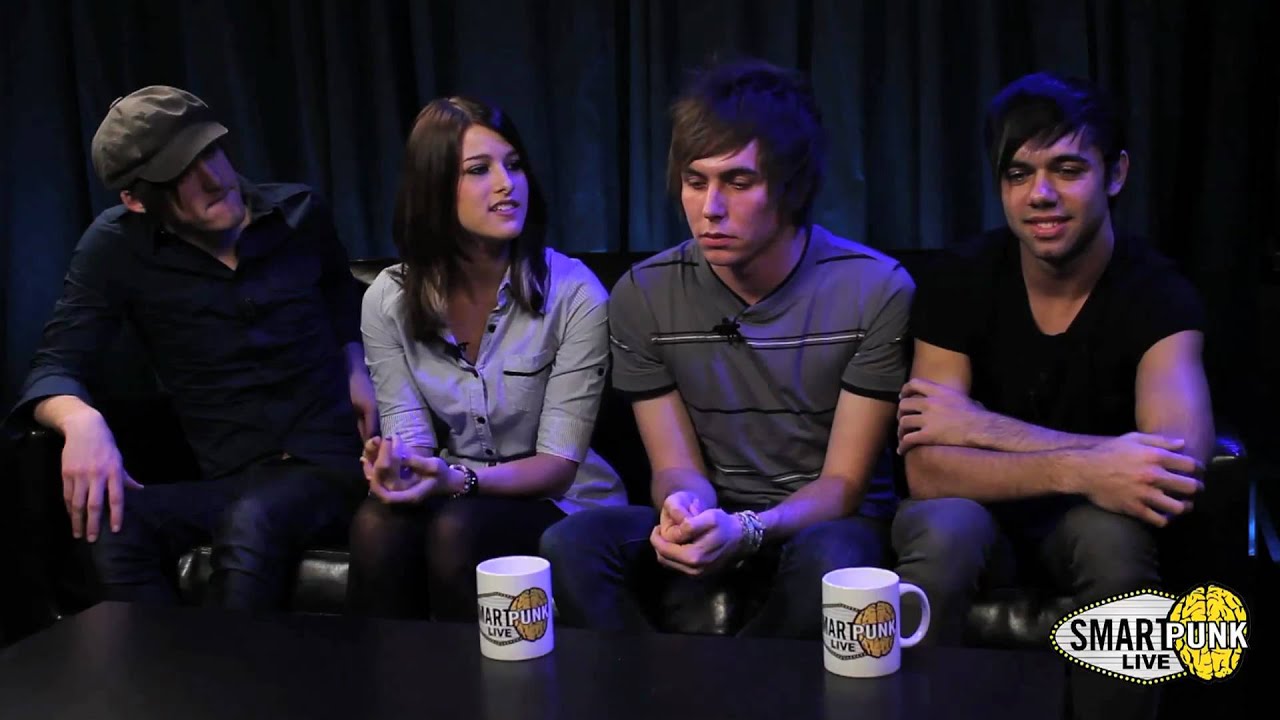 Hey Monday Interview @ Smartpunk Live (2 of 2)