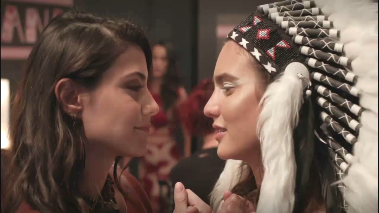 Juliana y Valentina |   💕  Por Siempre  💜💚