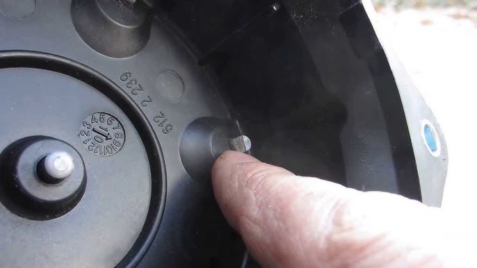 Five Signs Your Distributor Cap Is Bad