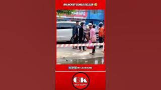 THIS IS WHAT A BARBER DOES WHEN HE SEE'S PEOPLE MAKING A RAGE ON THE STREET #shortvideo #viralvideo