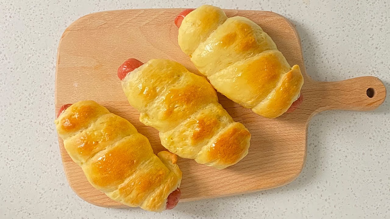 CHINESE SAUSAGE BREAD ROLLS USING TANGZHONG WATER ROUX METHOD YouTube