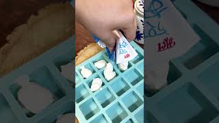 #KitchenHacks #BakingTips #FreshCreamHack #AmulCream #HomeBaking #FoodHacks #BakingEssentials#
