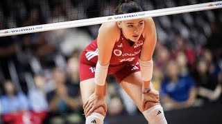 198cmの女王が別人に…ゼフラ・ギュネシュ、純白ドレス姿に世界騒然🤍🏐