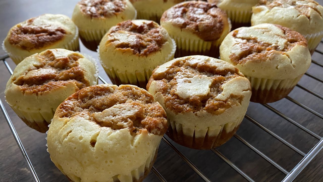 เค้กกล้วยหอม อบชีส Crème cheese filled Banana Muffins YouTube