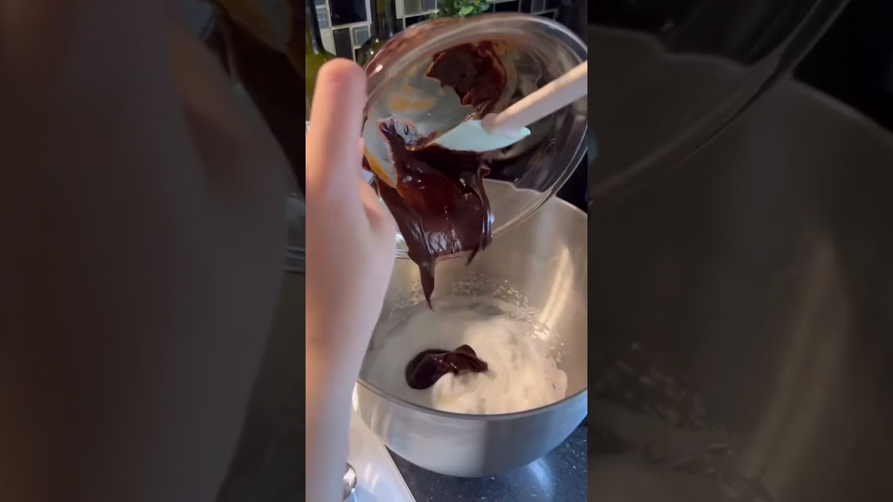 Sadece 3 Malzemeli Brownie Tarifi ???? Sadece 3 Malzemeli Brownie Tarifi ????