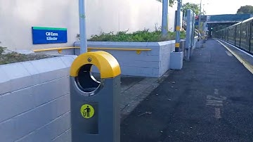 Alighting off the 08.15 Bray-Howth DART at Killester on 26.9.2022