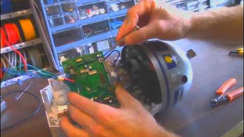 Disassembling the Hasbro Interactive R2-D2.wmv