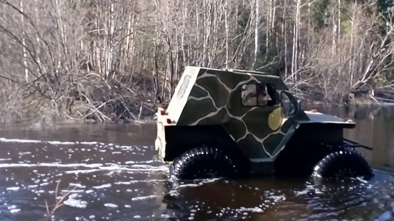 Уаз плавает по воде