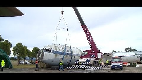 Historic Boeing 707 Fuselage Transport