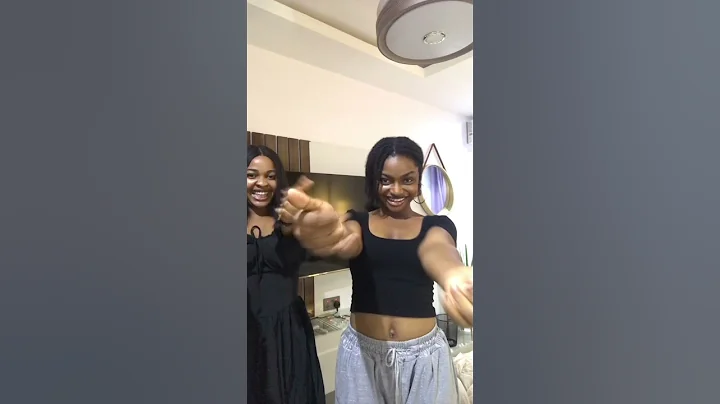 Dancing to ‘Mistletoe’ – Who Else Loves This Classic? 🎄💃”