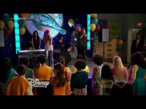 Ally Dawson (Laura