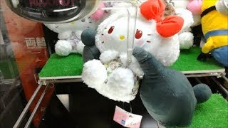 【UFOキャッチャー】キティちゃんのぬいぐるみをアームで押し込んできました。　(I didn't get Hello Kitty.)