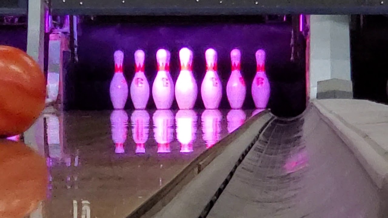 A2 pinsetter 6 pin fail but it was a very good bowling strike trick