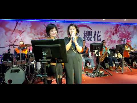 109/12/21"難忘初戀的情人"Grace小姐在新櫻花音樂茶坊演唱