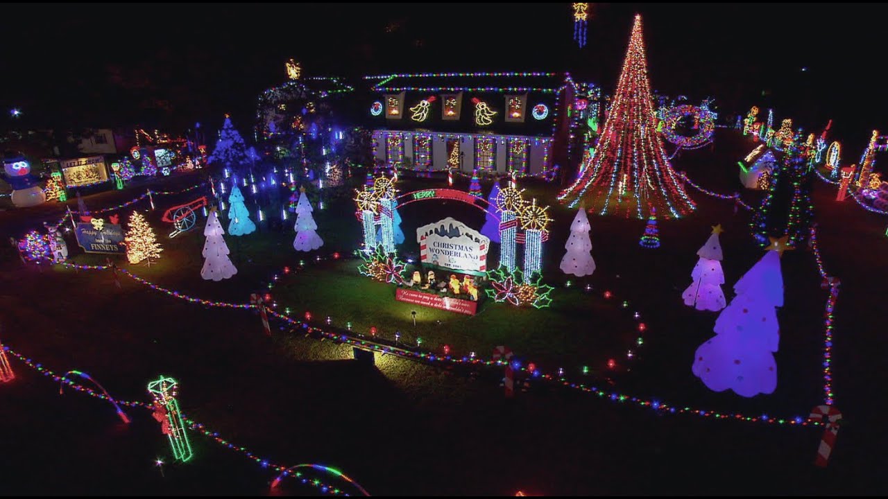 winning finney family winter wonderland the great watch the great christmas light fight
