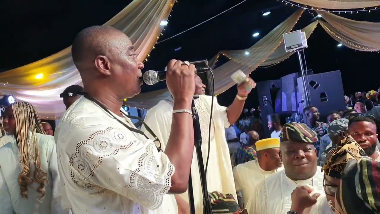 K1 DE ULTIMATE SHOWS CLASS WITH NEW TUNES AT GBENGA AKINBOBOLA'S MUM BURIAL LAST NIGHT