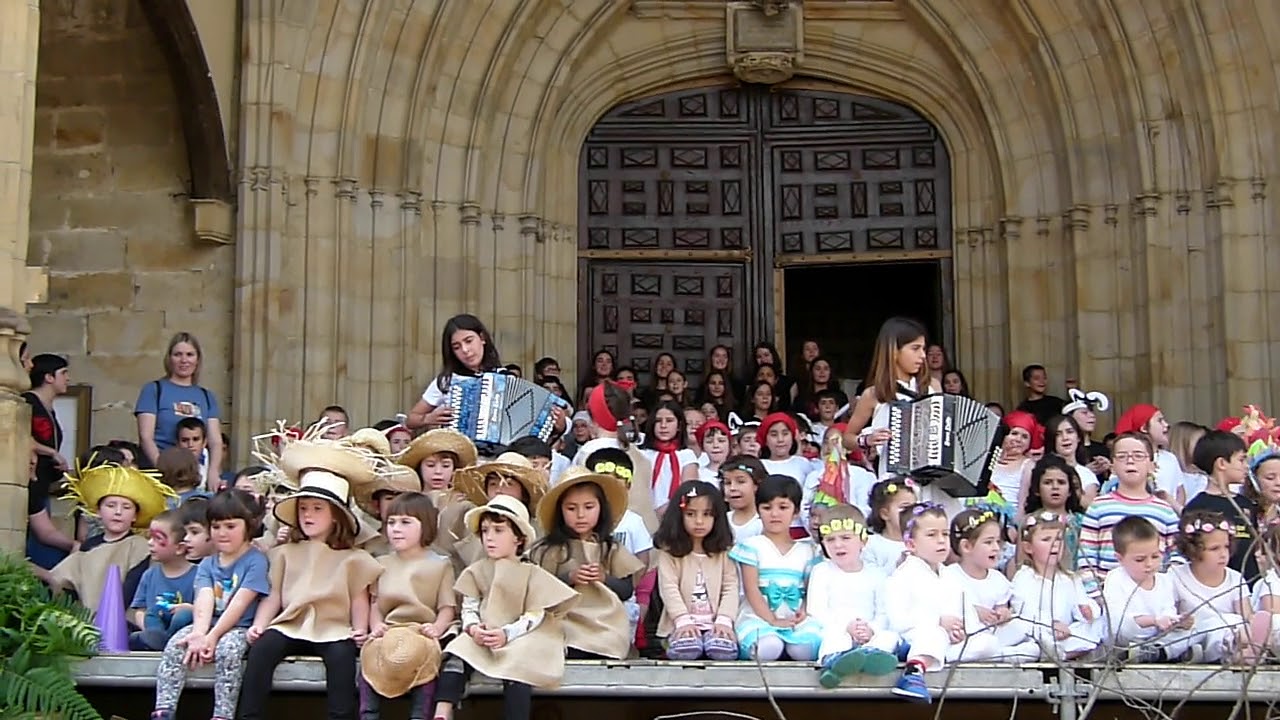 Ikastolako jaialdia: 50 urte (Zorion Txintxirri I)