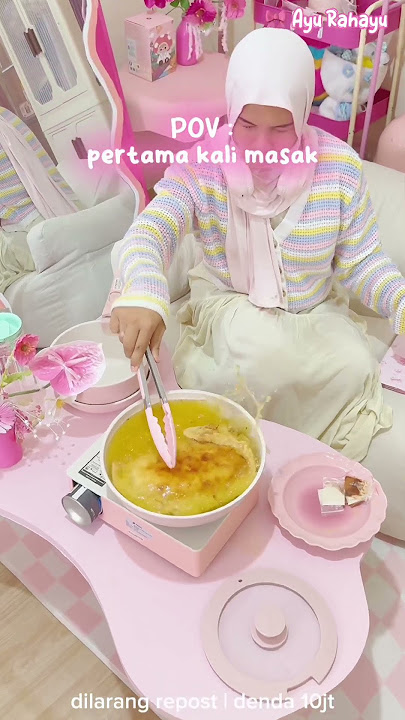 Do you really have to wear a helmet to cook safely? 🥹🥹 #ayurahayu #pinkroom #cookingintheroom