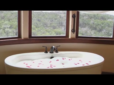 Romance all month long at Hotel Viata | FOX 7 Austin