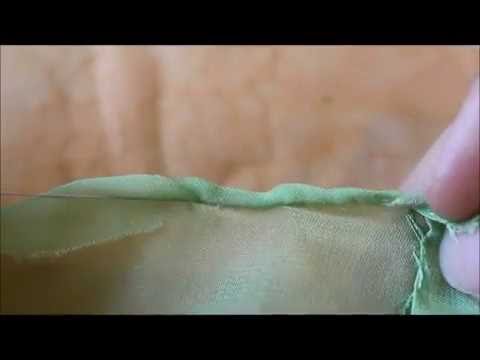 Tutorial cucito: Orlo arrotolato a mano su chiffon o stoffa leggera (hand hemming chiffon)