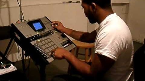 Roland MV 8800 - In the LAB sampling with Tha Tranzformerz