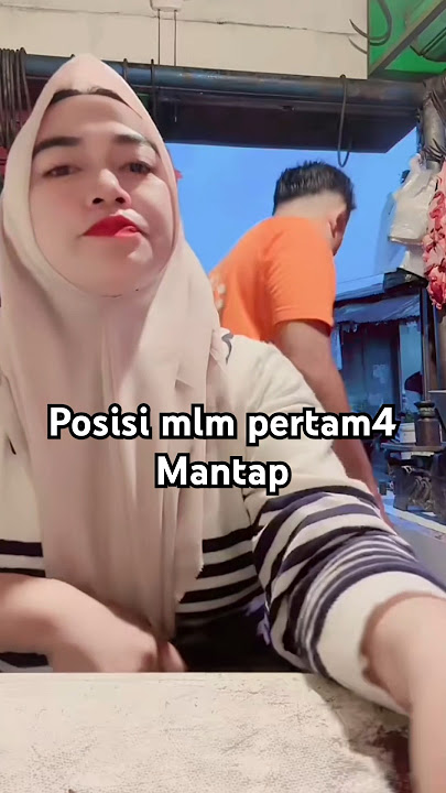 mama muda jilbab cantik pedagang ikan