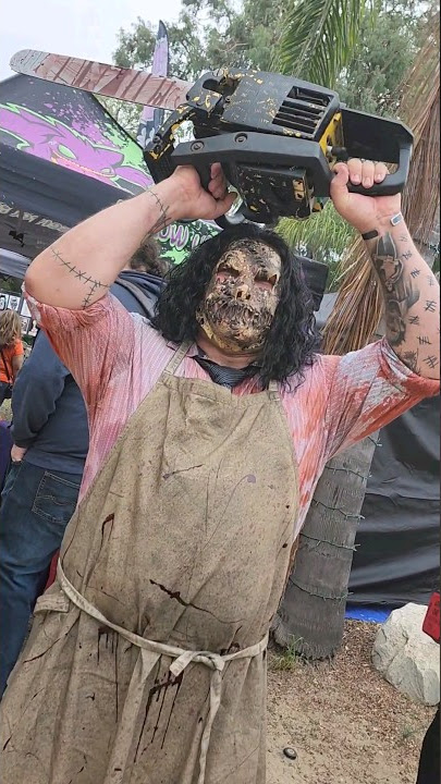 Do You Fear the Chainsaw #halloween #scary #spooky #chainsaw #scareactor #creepitrealoc  #santaana