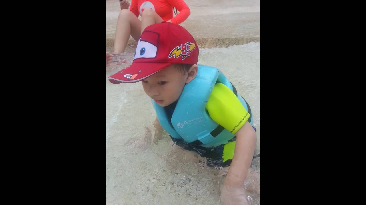 Lucas in a wave pool