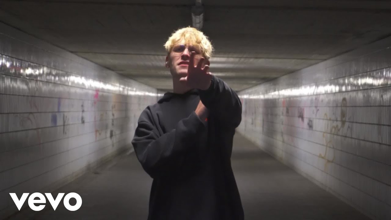 Ver Youngin TM - Like Youu (Official Music Video) no YouTube Ver Youngin TM - Like Youu (Official Music Video) no YouTube